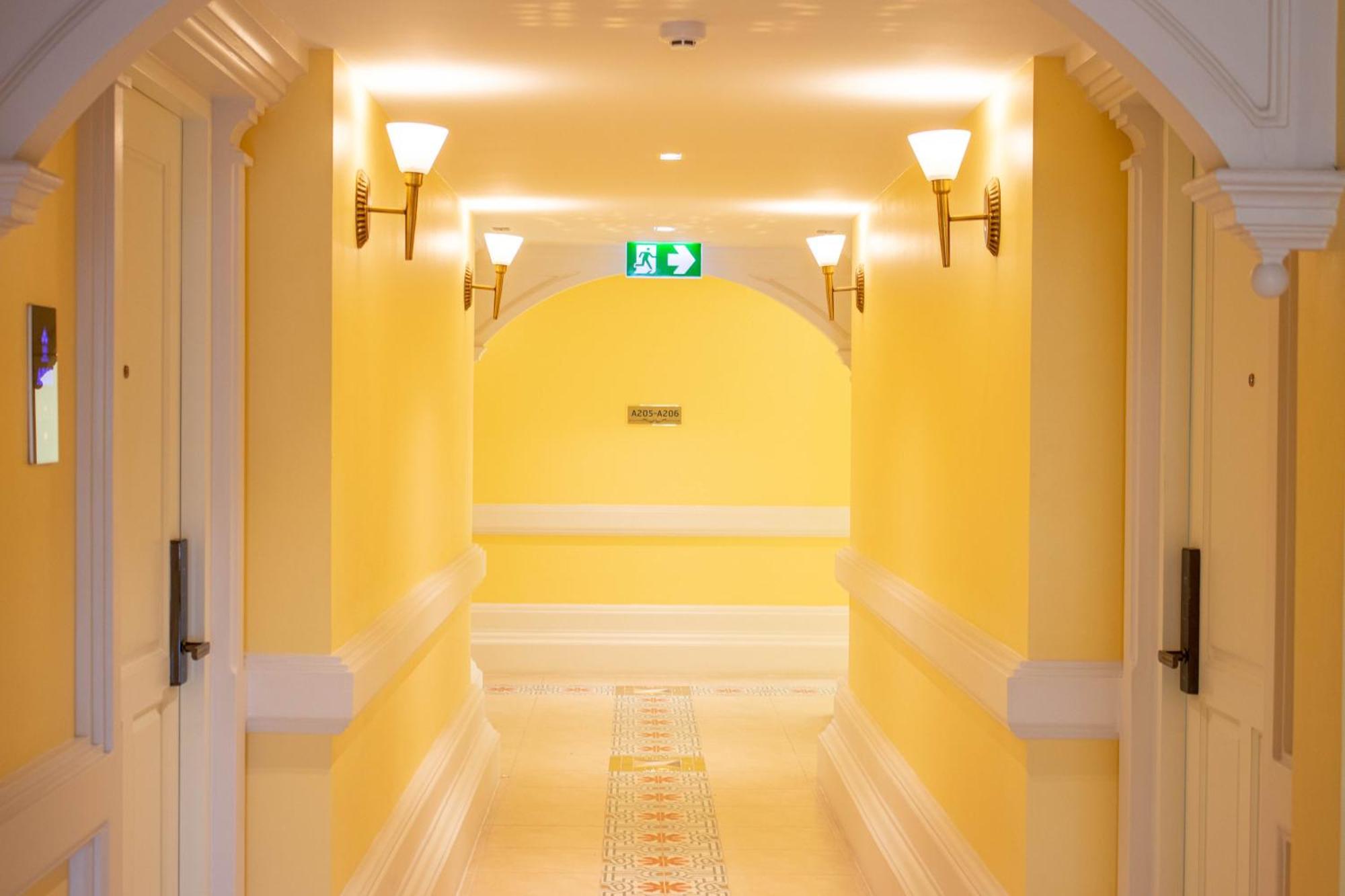 Siri Ratchadamnoen Bangkok Hotel エクステリア 写真